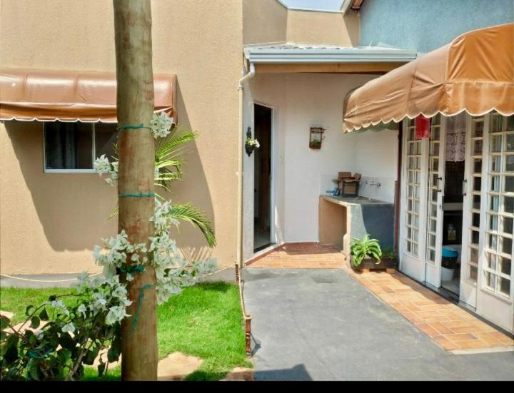 E Italian Garden House *